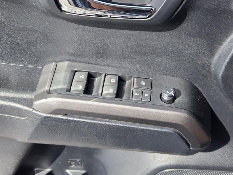 Used 2019 Toyota Tacoma TRD Off Road Double Cab 5' Bed V6 AT (Natl)