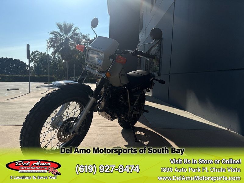 2024 Yamaha TW200R1C  in a GALLANT GRAY exterior color. Del Amo Motorsports of South Bay (619) 547-1937 delamomotorsports.com 