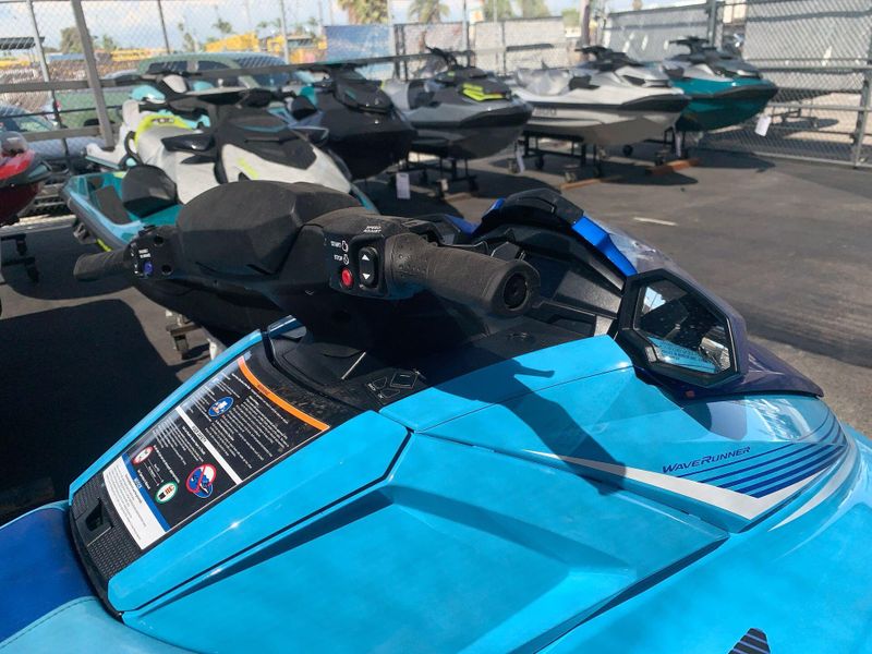 New 2025 Yamaha VX DELUXE Image 17