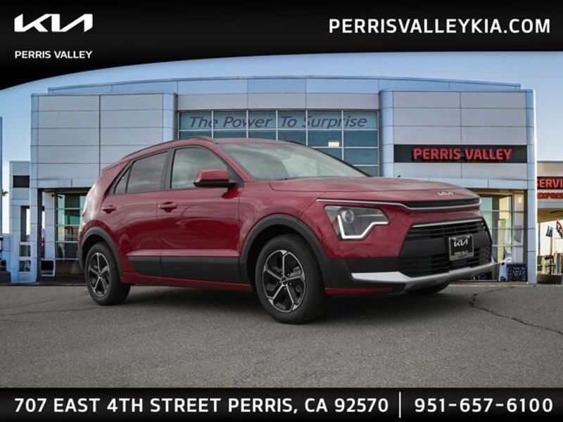 New 2026 Kia Niro EXImage 1