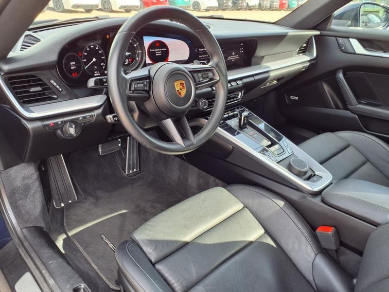 2022 Porsche 911 CarreraImage 4