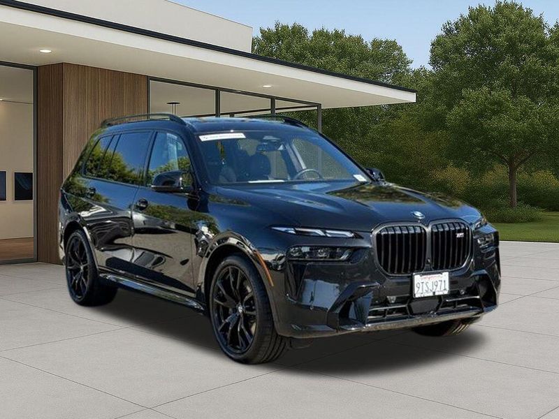 Used 2026 BMW X7 M60iImage 6