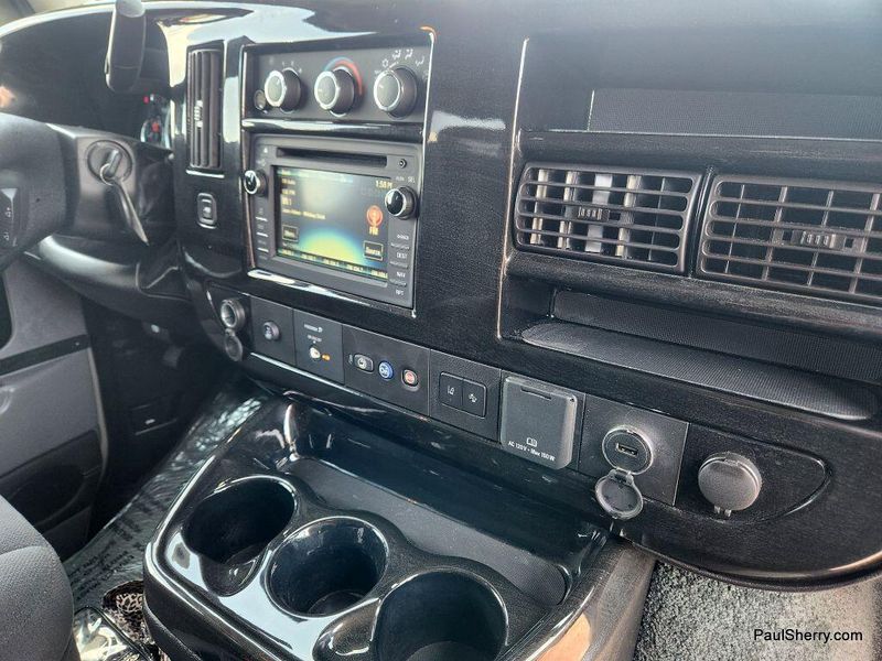Used 2019 Chevrolet Express 2500 Image 32