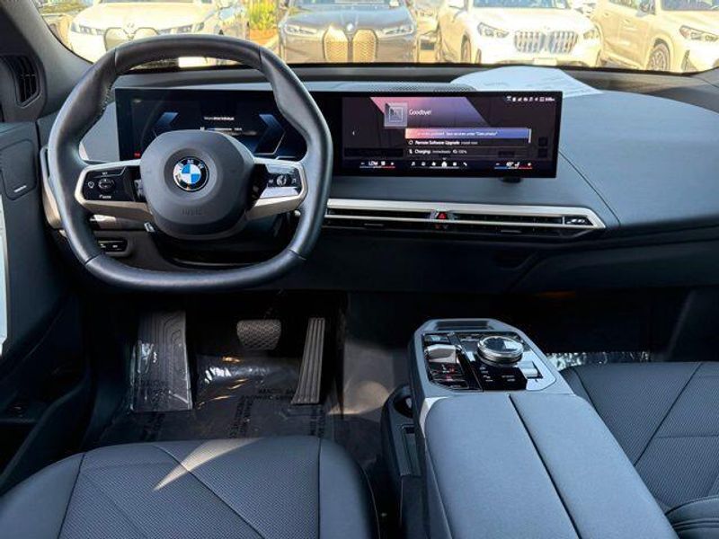 Used 2026 BMW iX xDrive60Image 32