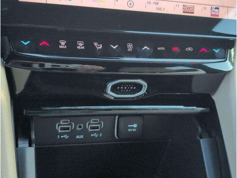 New 2026 Jeep Grand Cherokee L Limited 4x4Image 16