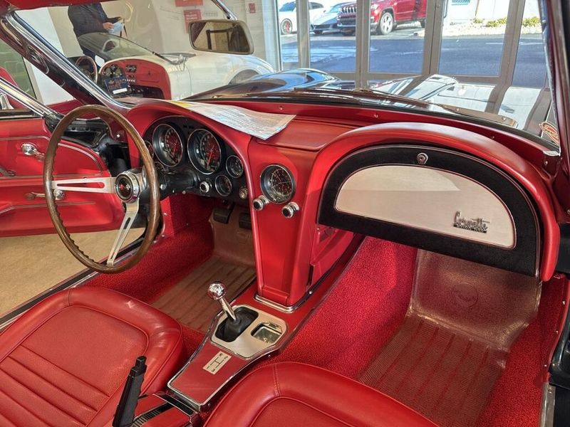 1967 Chevrolet Corvette 327/300 3-speed