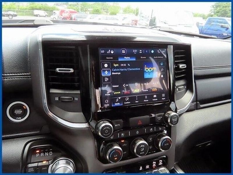 2022 RAM 1500 LaramieImage 15