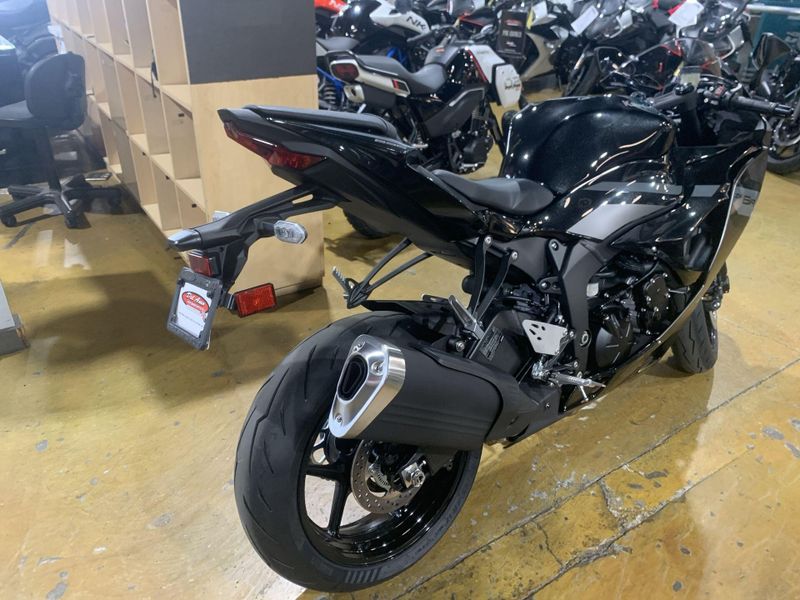 New 2026 Kawasaki NINJA ZX-6R ABS Image 13