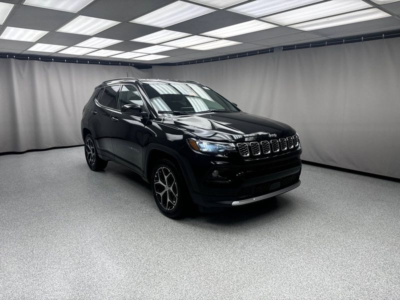 2024 Jeep Compass Limited 4x4Image 5