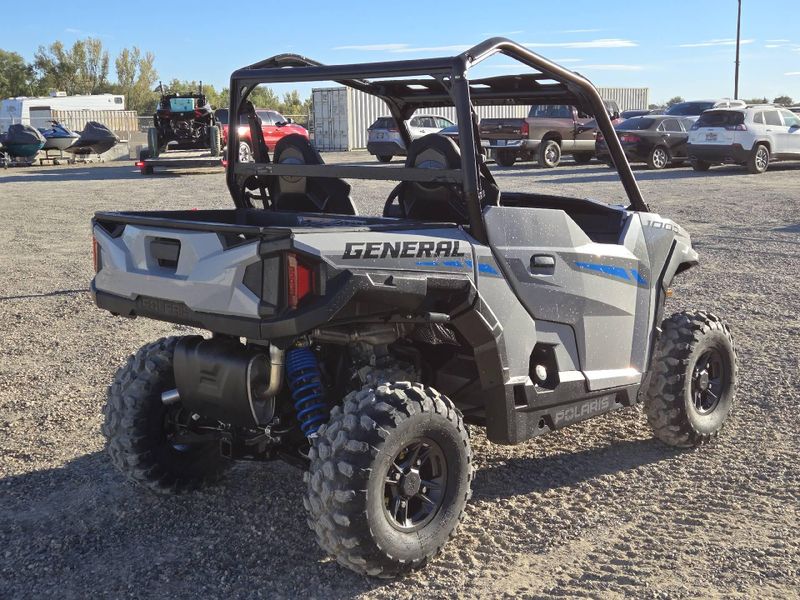 New 2027 Polaris GENERAL 1000 SPORT Image 6