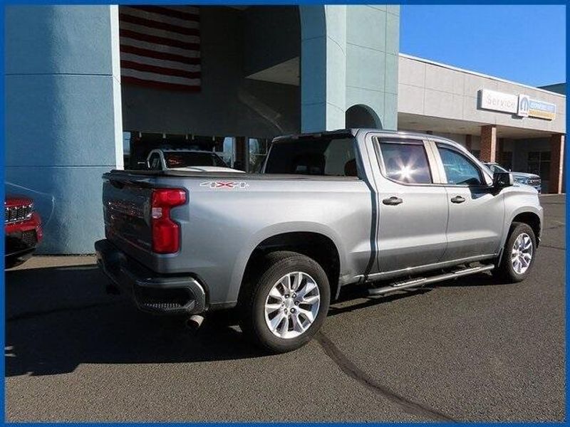 2021 Chevrolet Silverado 1500 CustomImage 5