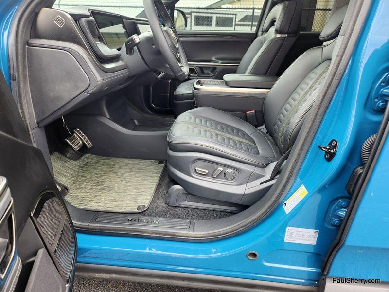 2023 Rivian R1S Launch EditionImage 29