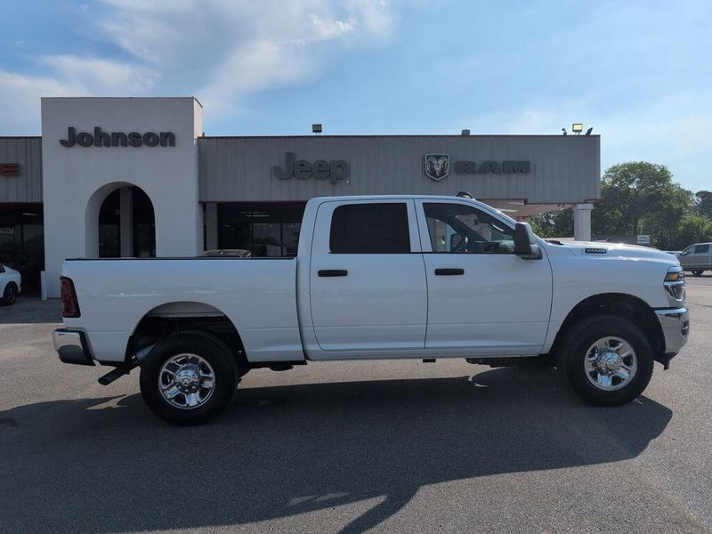 2025 RAM 2500 Tradesman Crew Cab 4x4 6