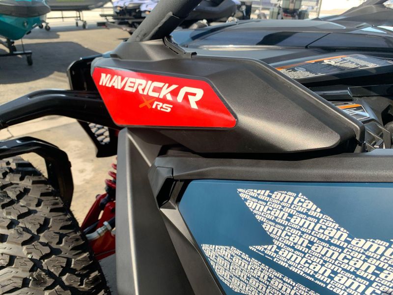 2025 Can-Am MAVERICK R X RS 999T DCT Image 13