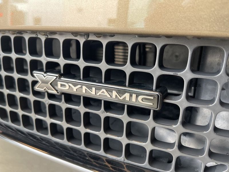 2023 Land Rover Defender 110 X-Dynamic SEImage 13
