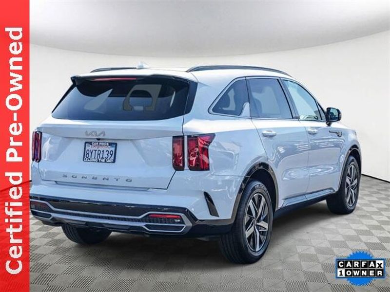 Used 2022 Kia Sorento EXImage 8