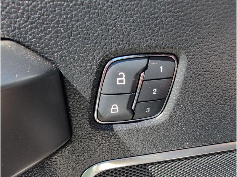 Used 2017 Ford F-150 LimitedImage 15