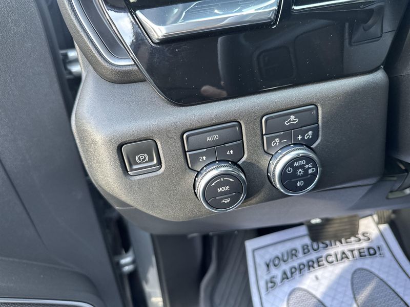 2023 GMC Sierra 1500 ElevationImage 30