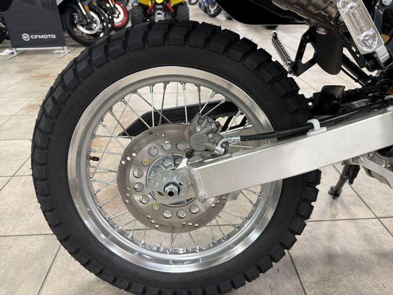 New 2026 Suzuki DR650S Image 24