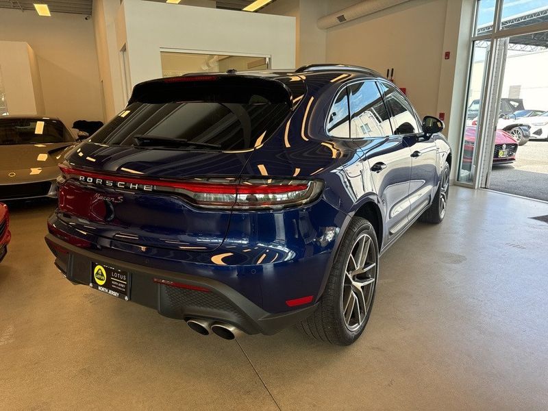 2023 Porsche Macan SImage 17