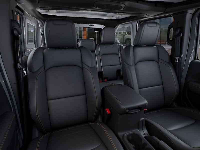 New 2026 Jeep Wrangler 4-door SaharaImage 38