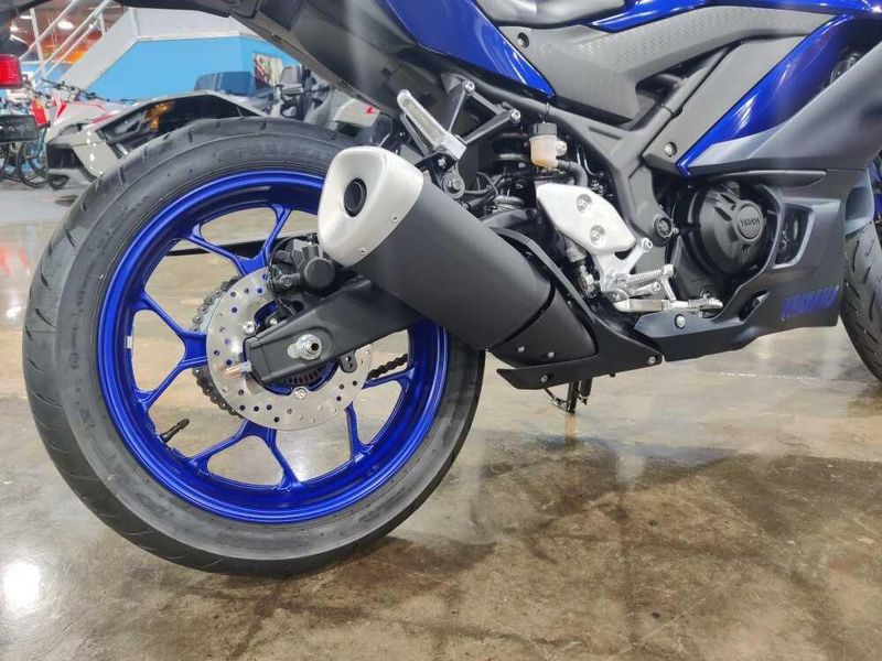 Used 2024 Yamaha YZF-R3 ABS Image 4