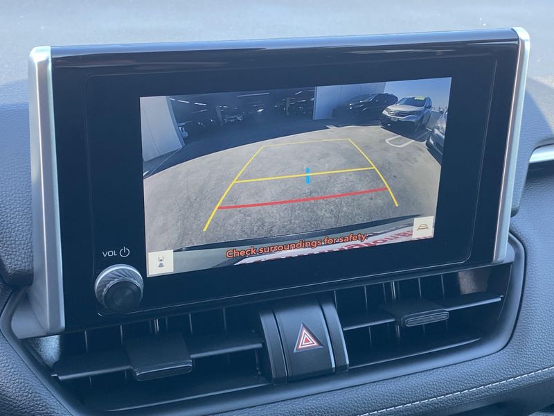 2023 Toyota RAV4 XLEImage 22