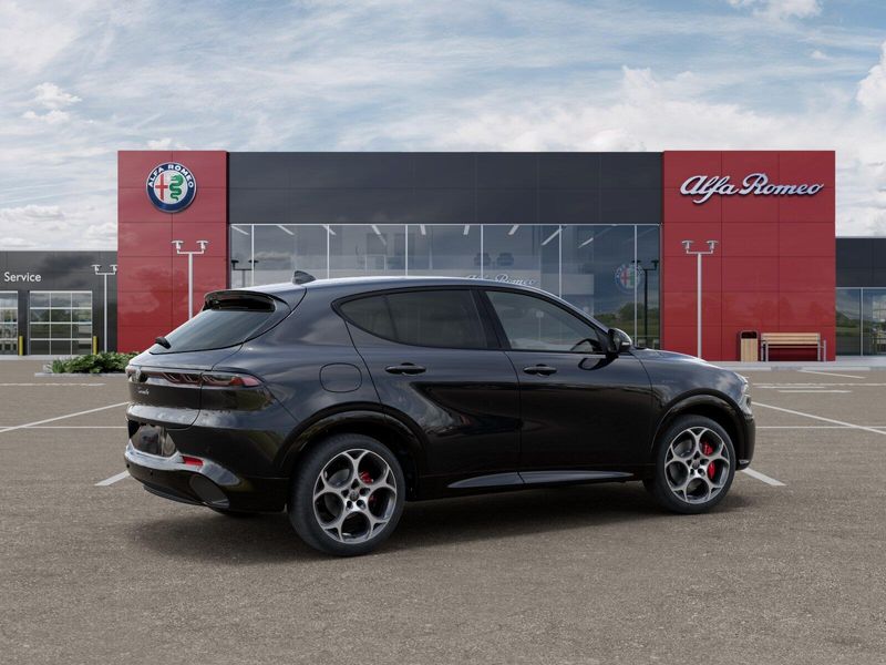 New 2025 Alfa Romeo Tonale AwdImage 28