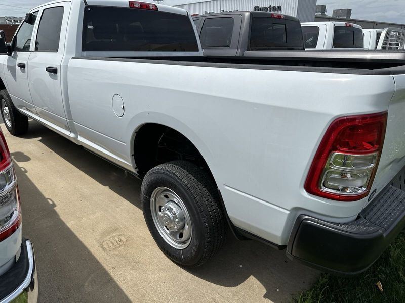 2024 RAM 2500 Tradesman Crew Cab 4x4 8