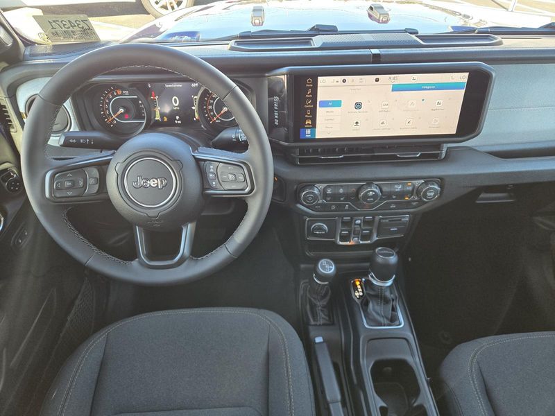 New 2026 Jeep Gladiator Sport S 4x4