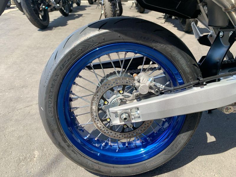 New 2025 Suzuki DR-Z4SM Image 13