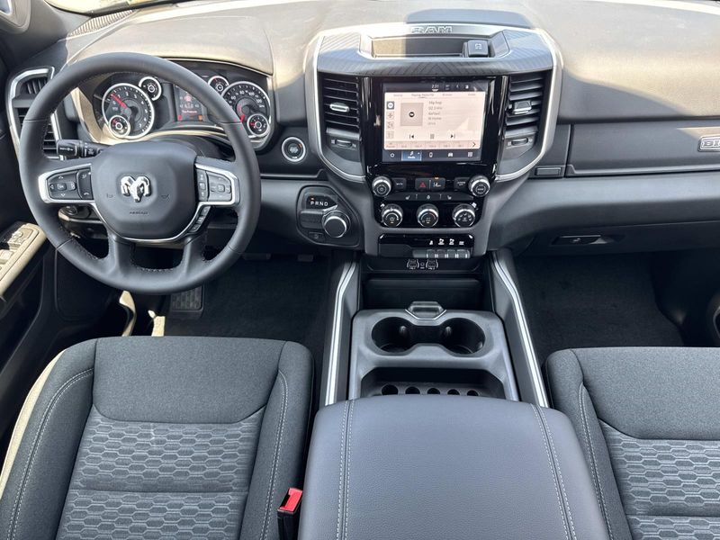 New 2026 RAM 1500 Big Horn Crew Cab 4x2 5'7' Box