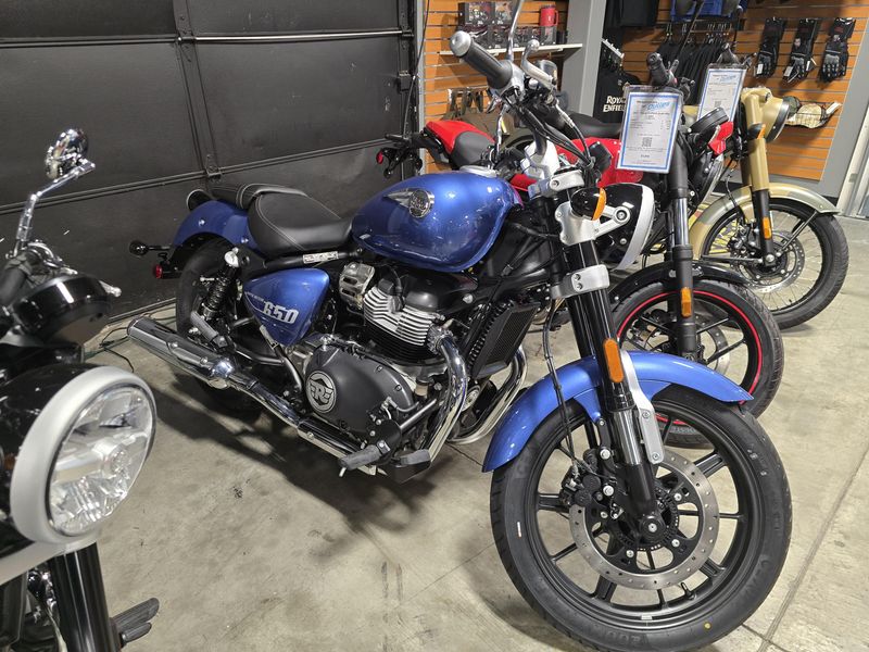New 2024 Royal Enfield Super Meteor 650 Image 1