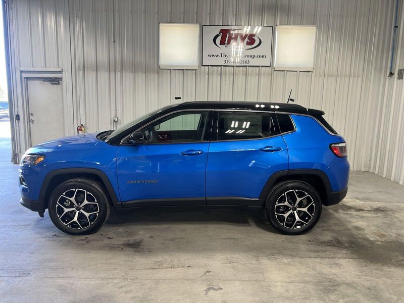 2025 Jeep Compass Limited 4x4Image 8