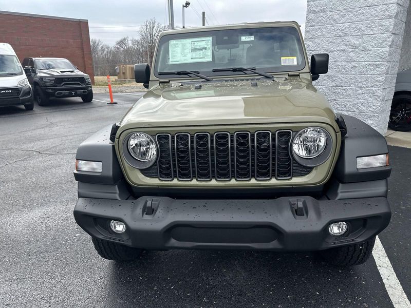 2025 Jeep Wrangler 4-door Sport SImage 2