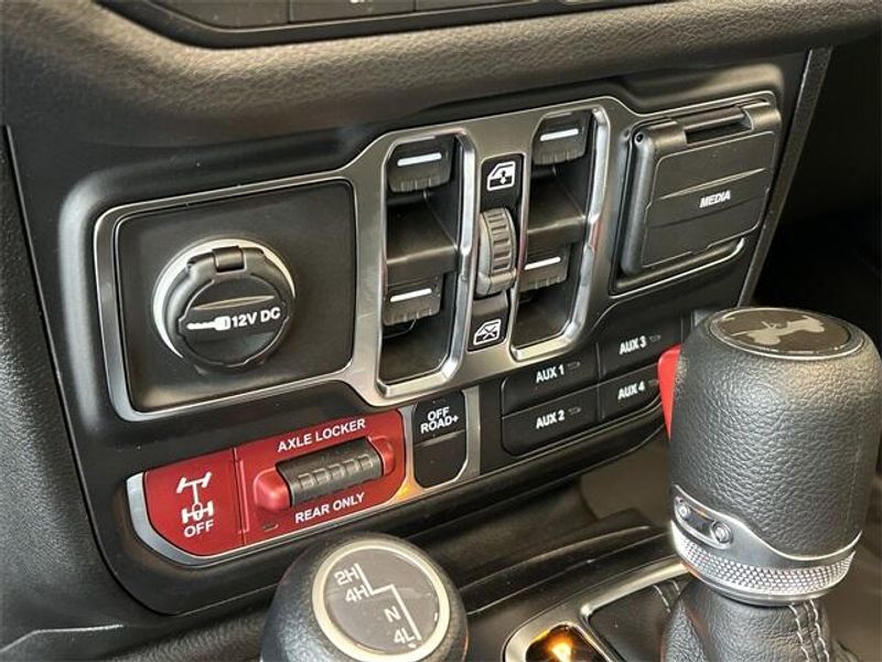 New 2025 Jeep Wrangler 4-door WillysImage 18