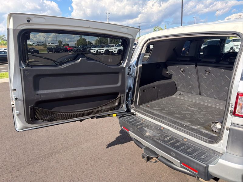 Used 2007 Toyota FJ Cruiser Image 28