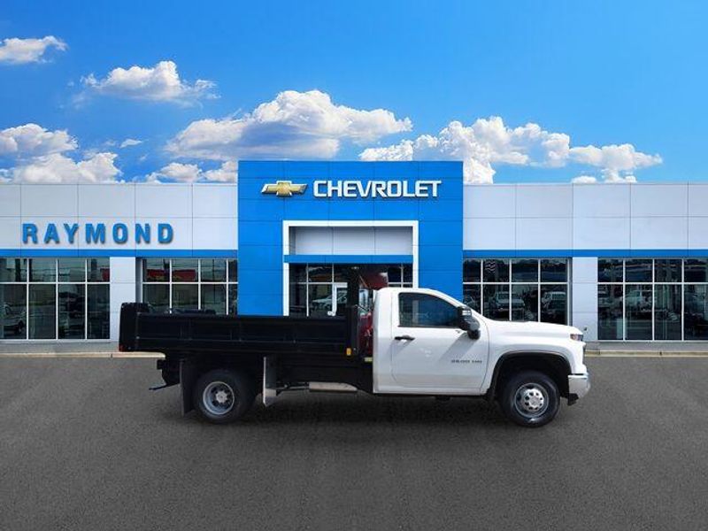 New 2026 Chevrolet Silverado 3500HD Work TruckImage 2