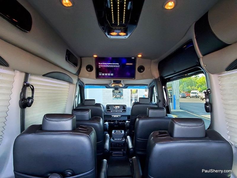 2023 Mercedes-Benz Sprinter 2500 Standard Roof 4-Cyl Diesel HOImage 6