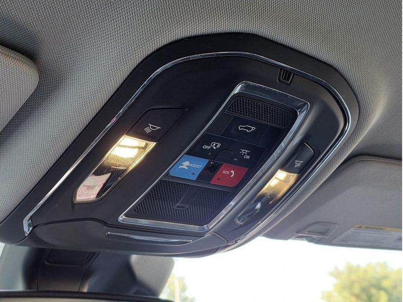 Used 2023 Jeep Grand Cherokee Limited