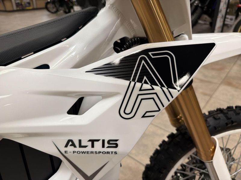 New 2026 Altis DELTA S GHOST Image 26