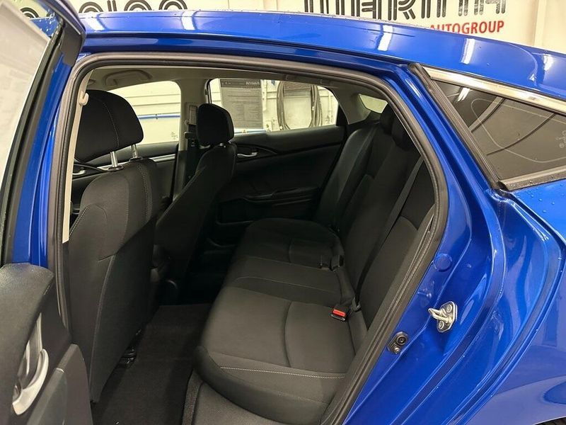 2019 Honda Civic LXImage 21