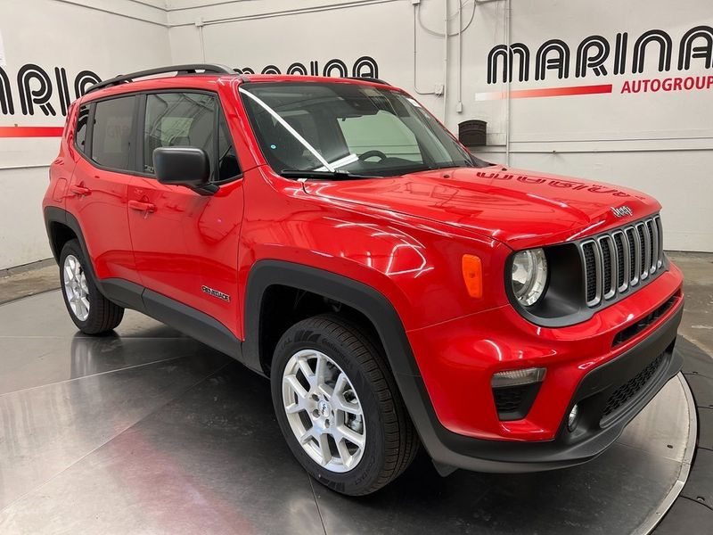 2023 Jeep Renegade Latitude 4x4 in a Colorado Red Clear Coat exterior color and Blackinterior. Marina Chrysler Dodge Jeep RAM (855) 616-8084 marinadodgeny.com 