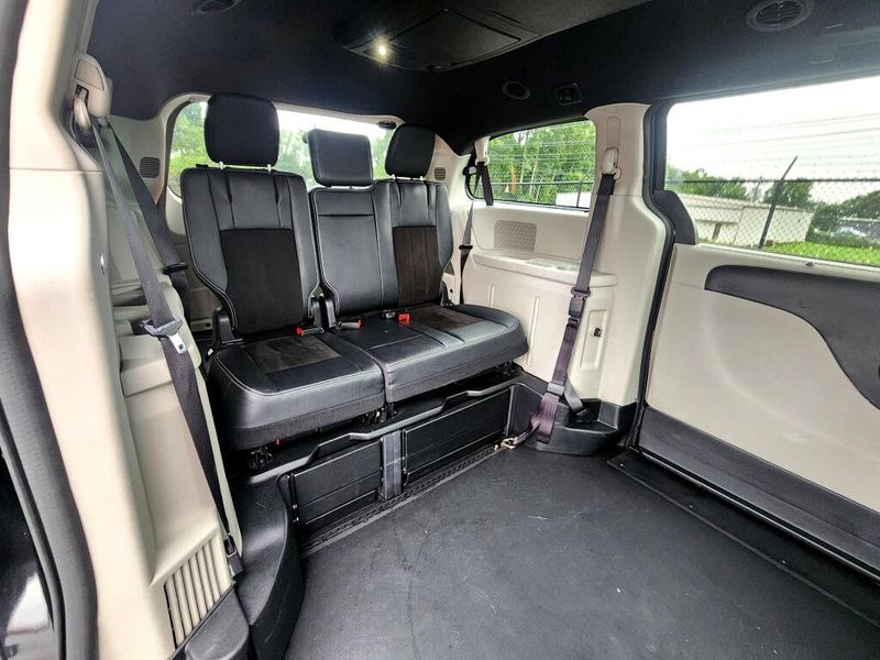 Used 2019 Dodge Grand Caravan SXT