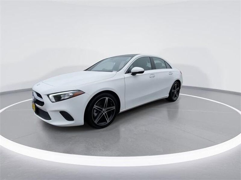 2022 Mercedes-Benz A 220 220Image 4