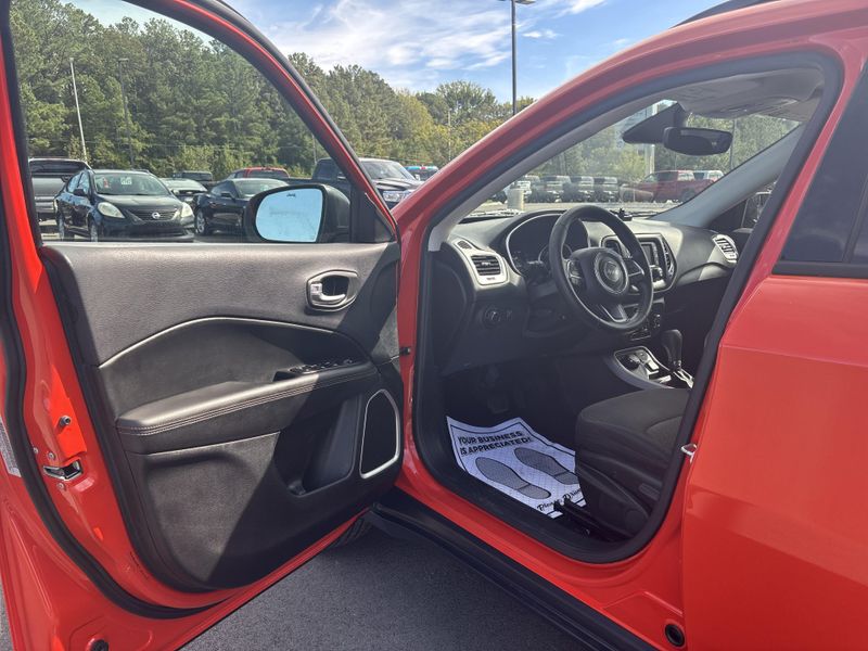 Used 2017 Jeep New Compass SportImage 10