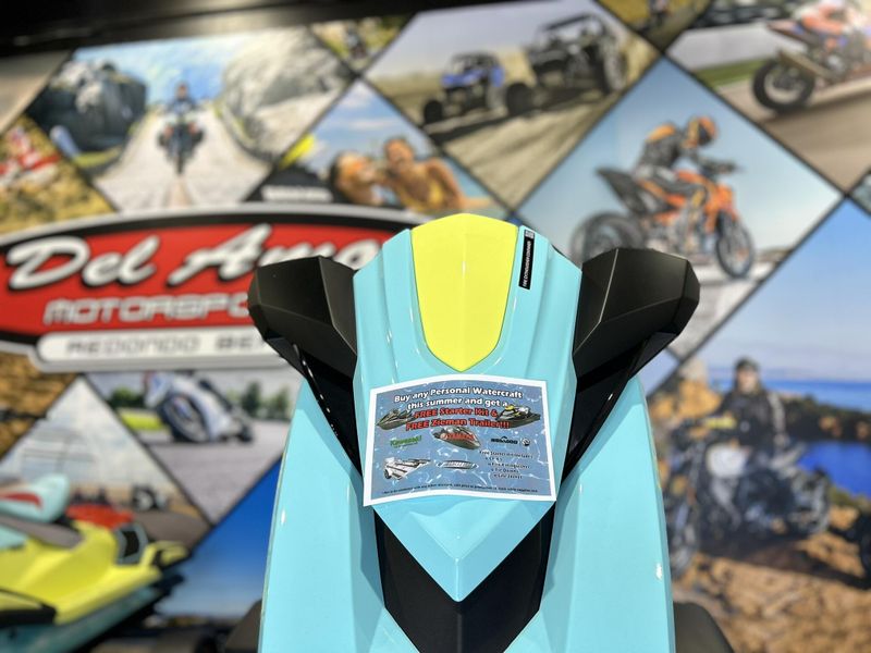 2025 Yamaha VX LIMITED HO Image 3