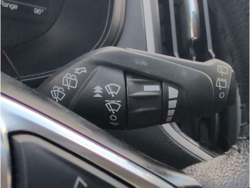 Used 2024 Ford Edge SELImage 25