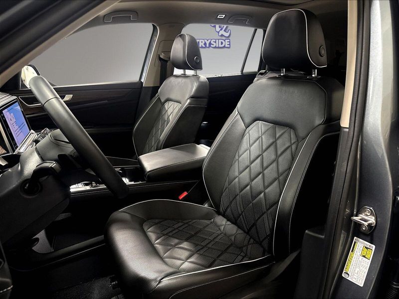 Used 2024 Volkswagen Atlas SEL Premium AWD R-Line w/Sunroof/NavImage 23