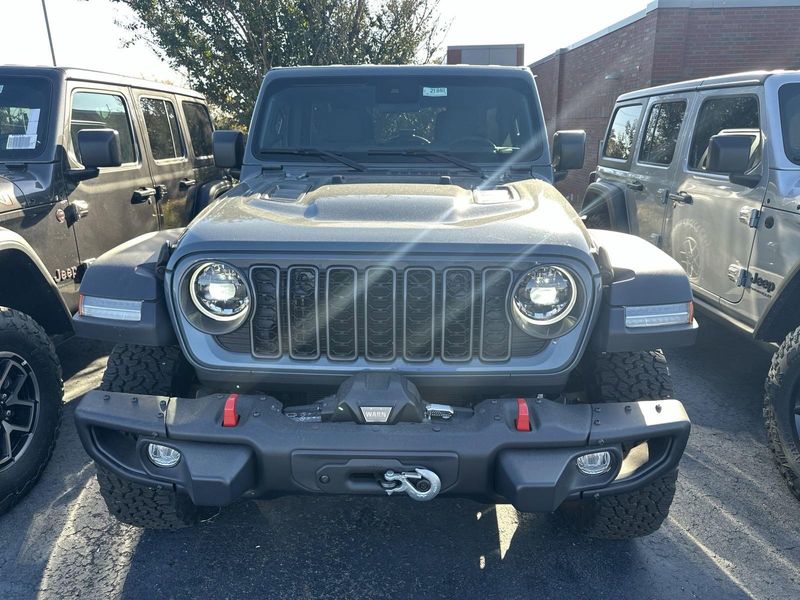 2024 Jeep Wrangler 4-door RubiconImage 2